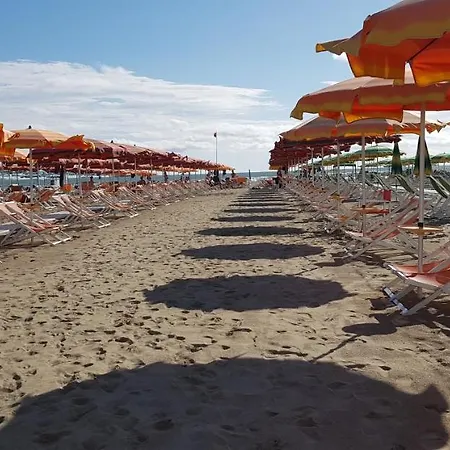 Apartments Viareggio Apartman Viareggio